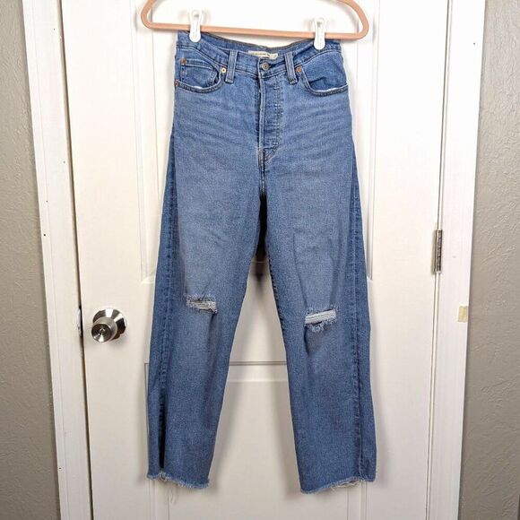 Levi's | Blue Distressed Ribcage Straight Jeans Size 27 - Picture 1 of 11